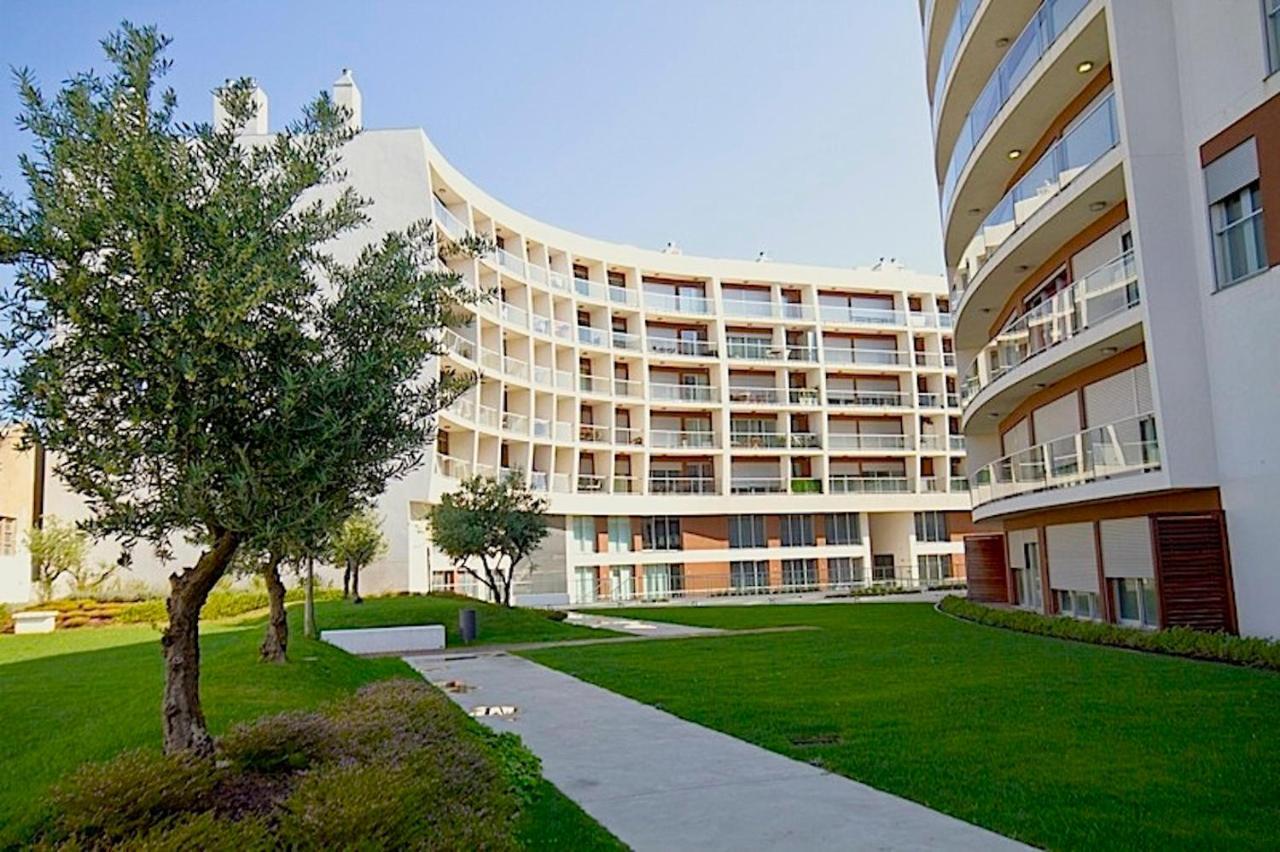 New Loft With Swimming Pool At Parque Das Nacoes! Lisbon Luaran gambar